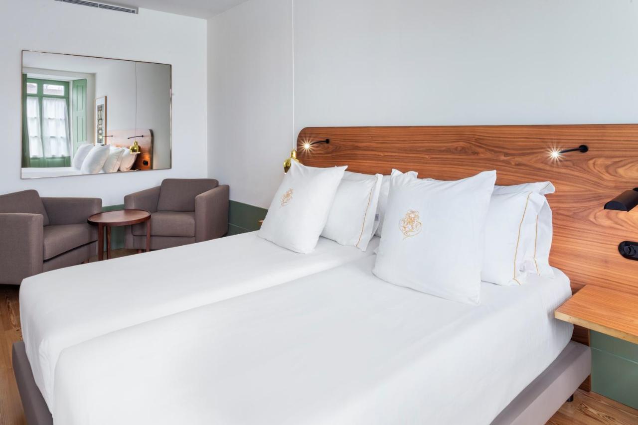 One Shot Aliados Goldsmith Hotel Porto Luaran gambar